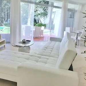 Appartement Vivaldi Boutique Jardines Del Mar, Marbellac